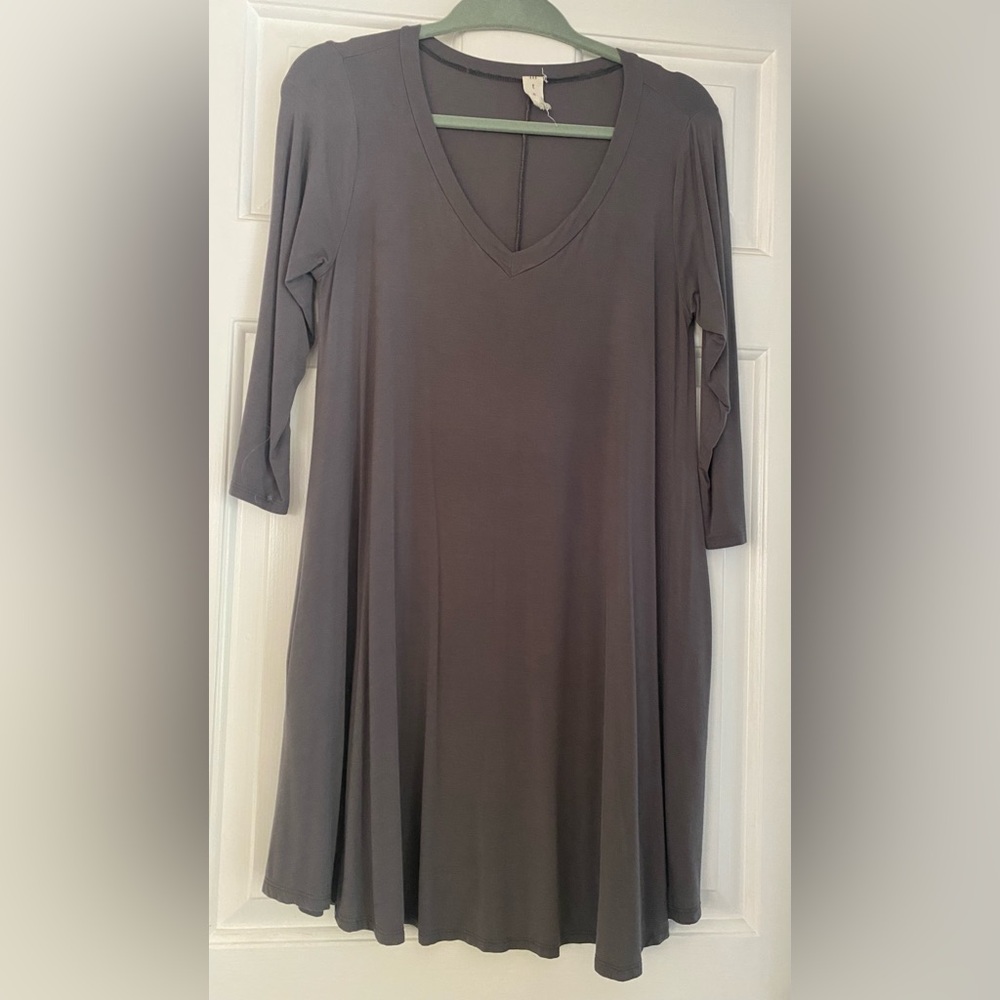 Elegant Gray V-Neck Dress